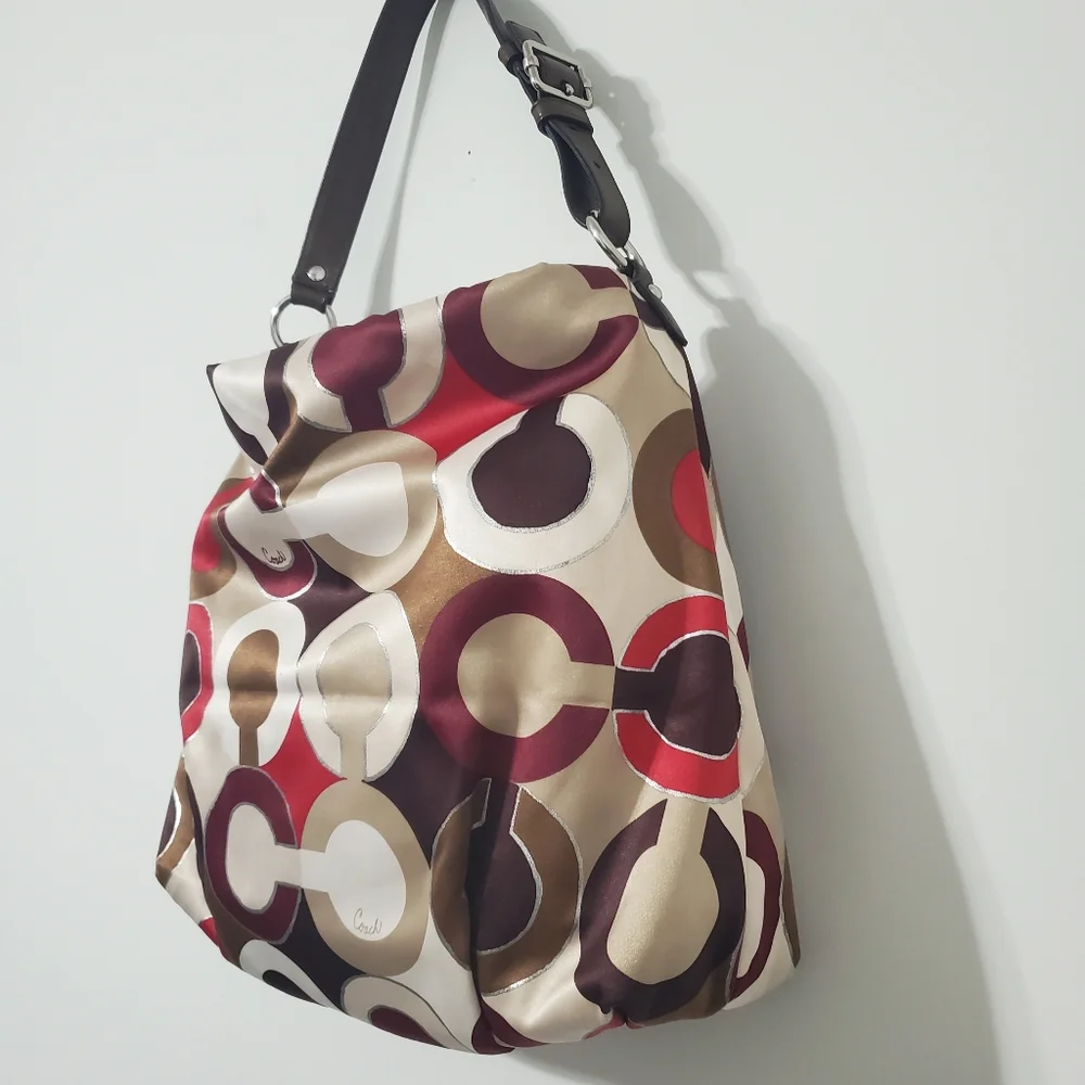 Coach Madison Isabelle Graphic Op Art Metallic Shoulder Bag 21234